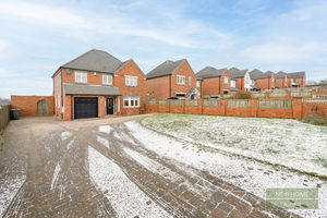 Photo 32- click for photo gallery